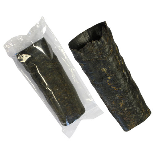 Buffelhoorn ca. 20 cm ( EAN: 8715837322493 ) Aanvullend diervoeder voor honden vanaf 2 maanden. Herkomst: Buffel Zorg altijd voor voldoende vers drinkwater.Niet bedoeld voor menselijke consumptie. Samenstelling: 100% buffelhoorn.Hypoallergeen.