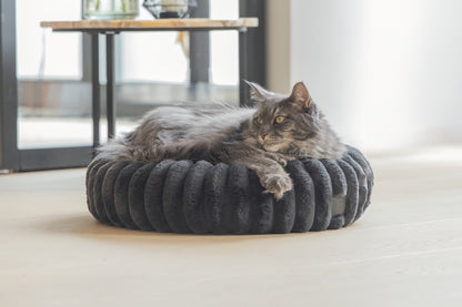 Designed by Lotte Reza - Kattenmand - 50x50x15 cm